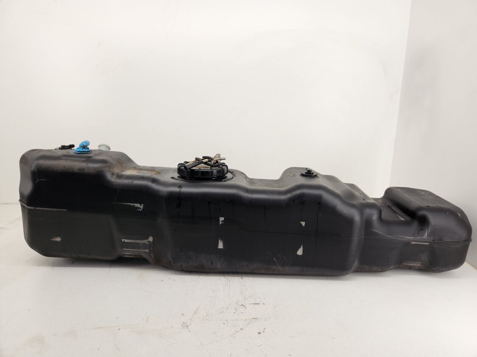 Second image of 2008-2010 Ford F250 F350 Super Duty Diesel Fuel Tank, Short Bed