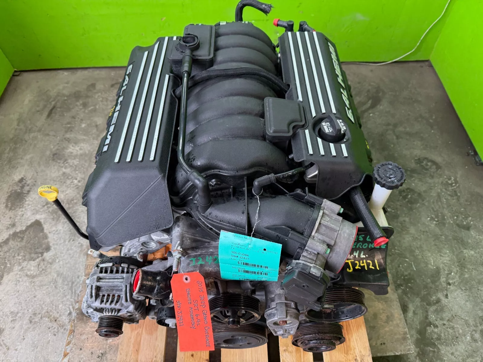 2014–2017 Jeep Grand Cherokee SRT 6.4L HEMI V8 Engine