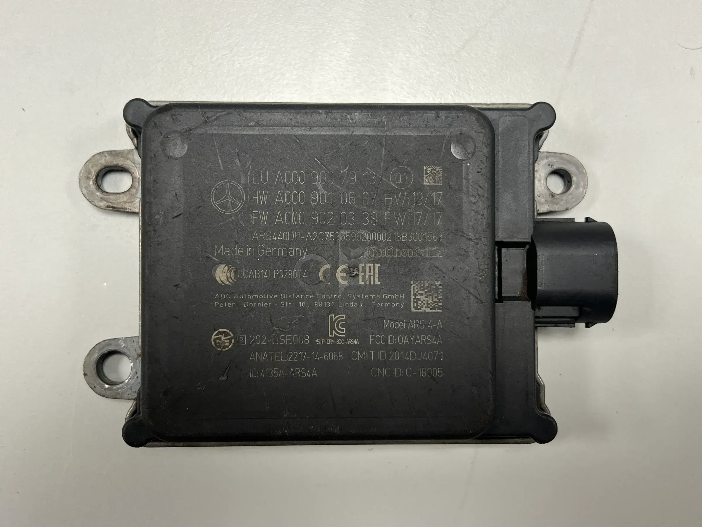 Mercedes-Benz Distance Radar Control Unit A0009007913 NEW